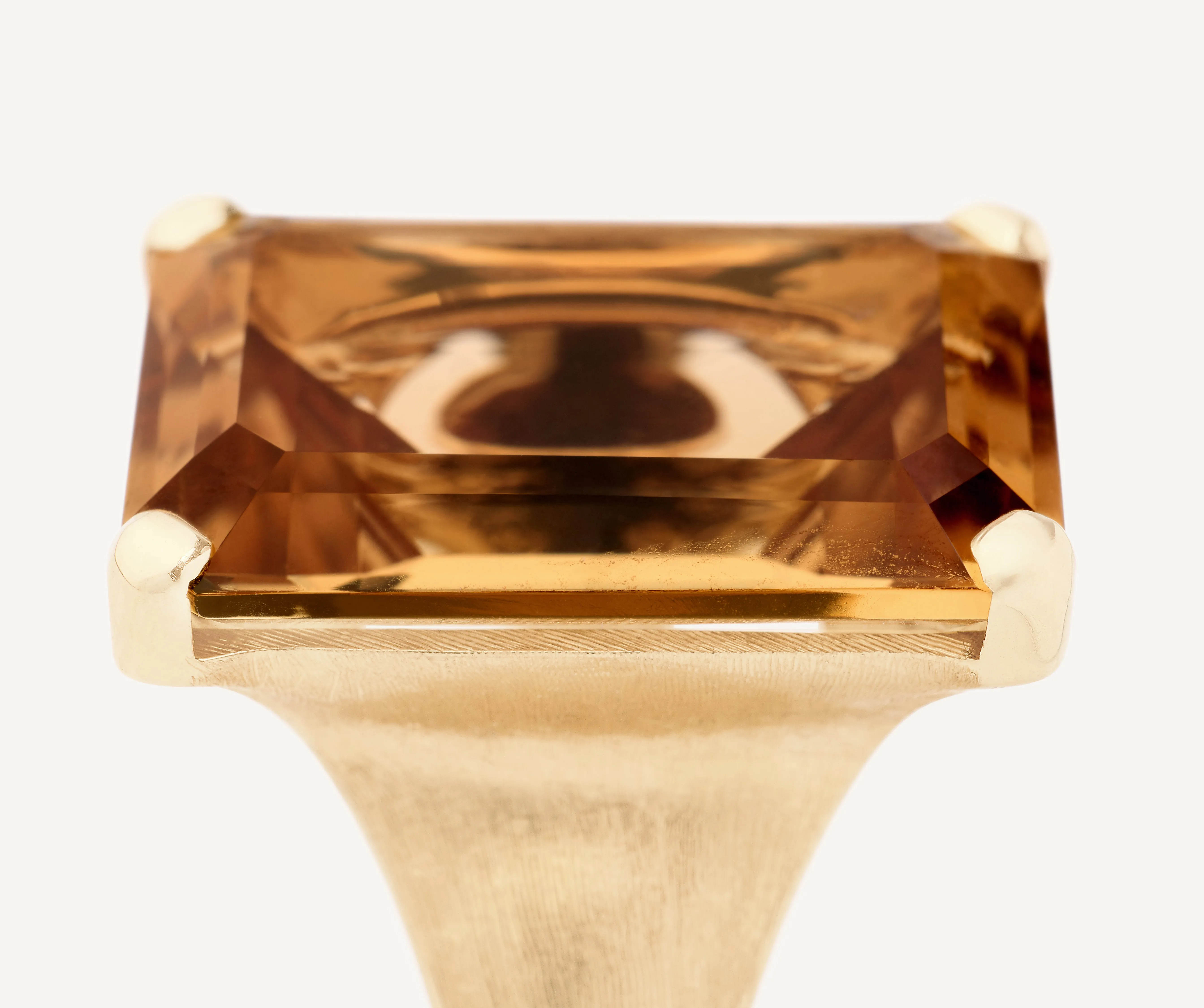 18K Yellow Gold Champagne Quartz Cocktail Ring