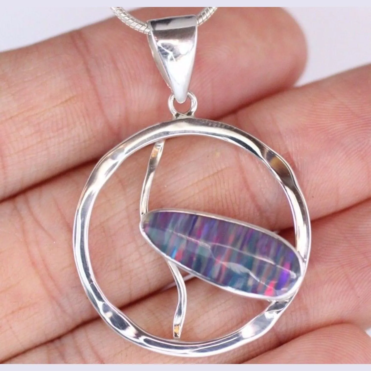 AAA Japanese Cultured Purple Opal Pendant 925 Sterling Silver Necklace Jewellery