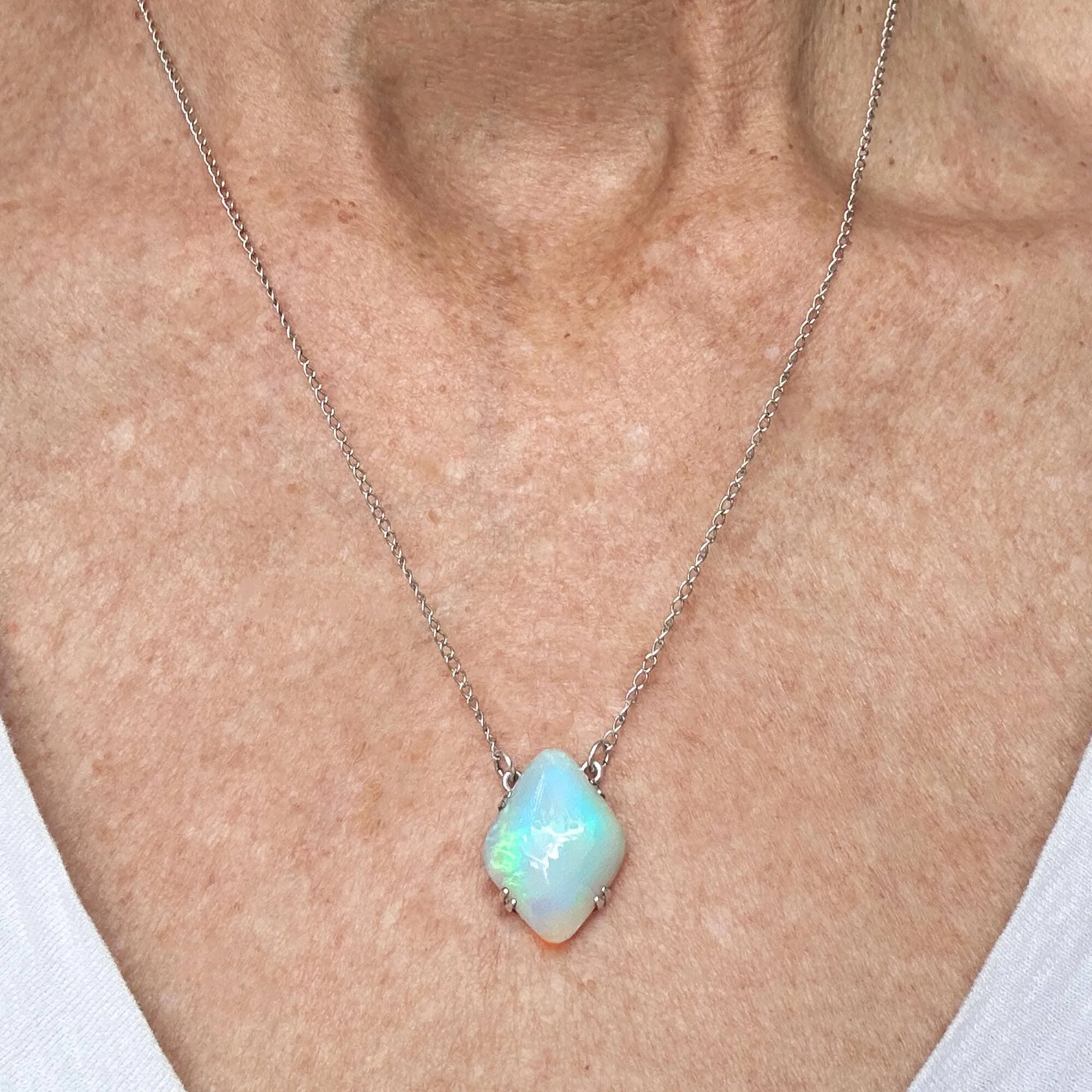 Antique 8CTW Cabochon Natural Australian Opal Pendant Necklace