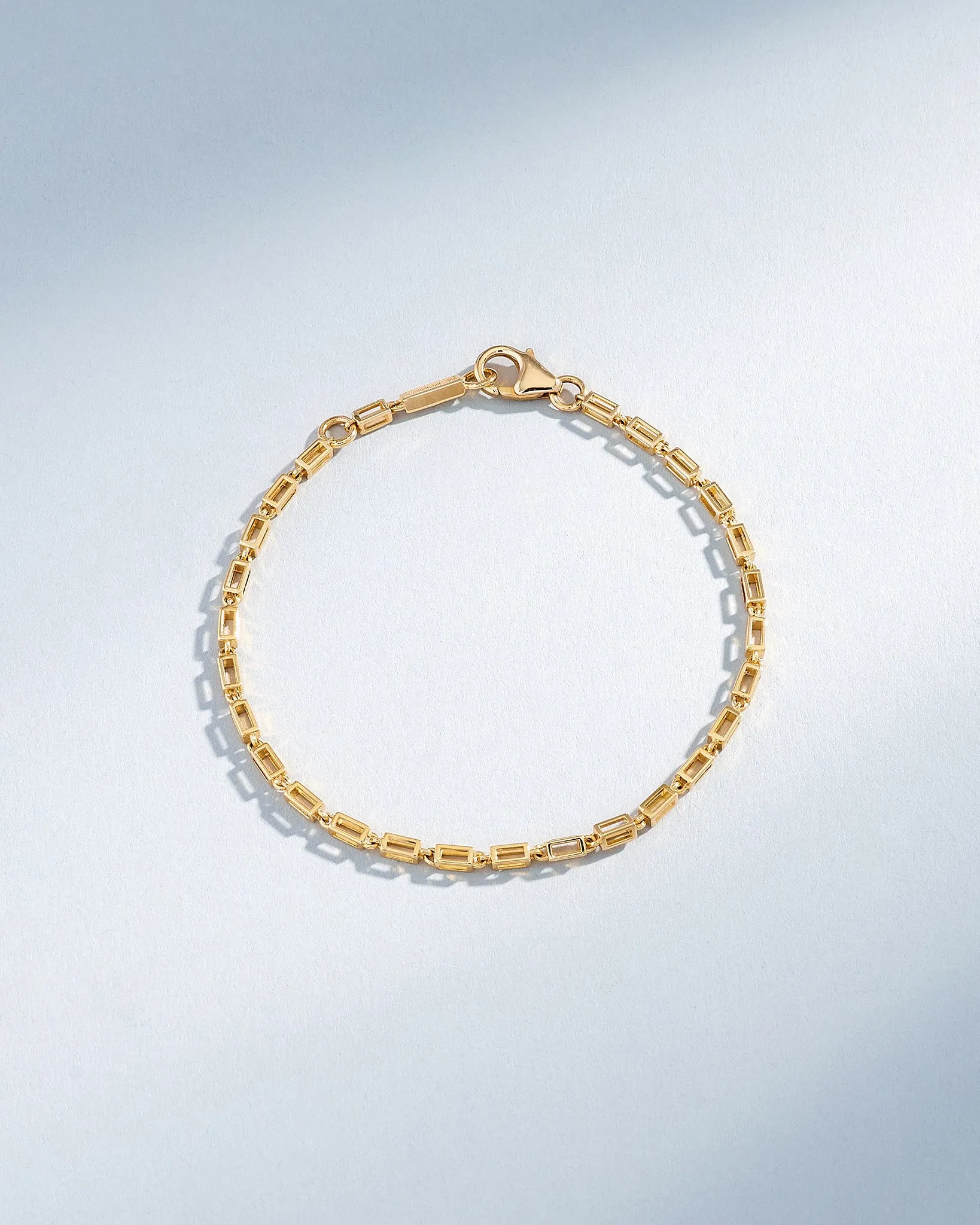 Block-Chain Hollow Medium Bracelet