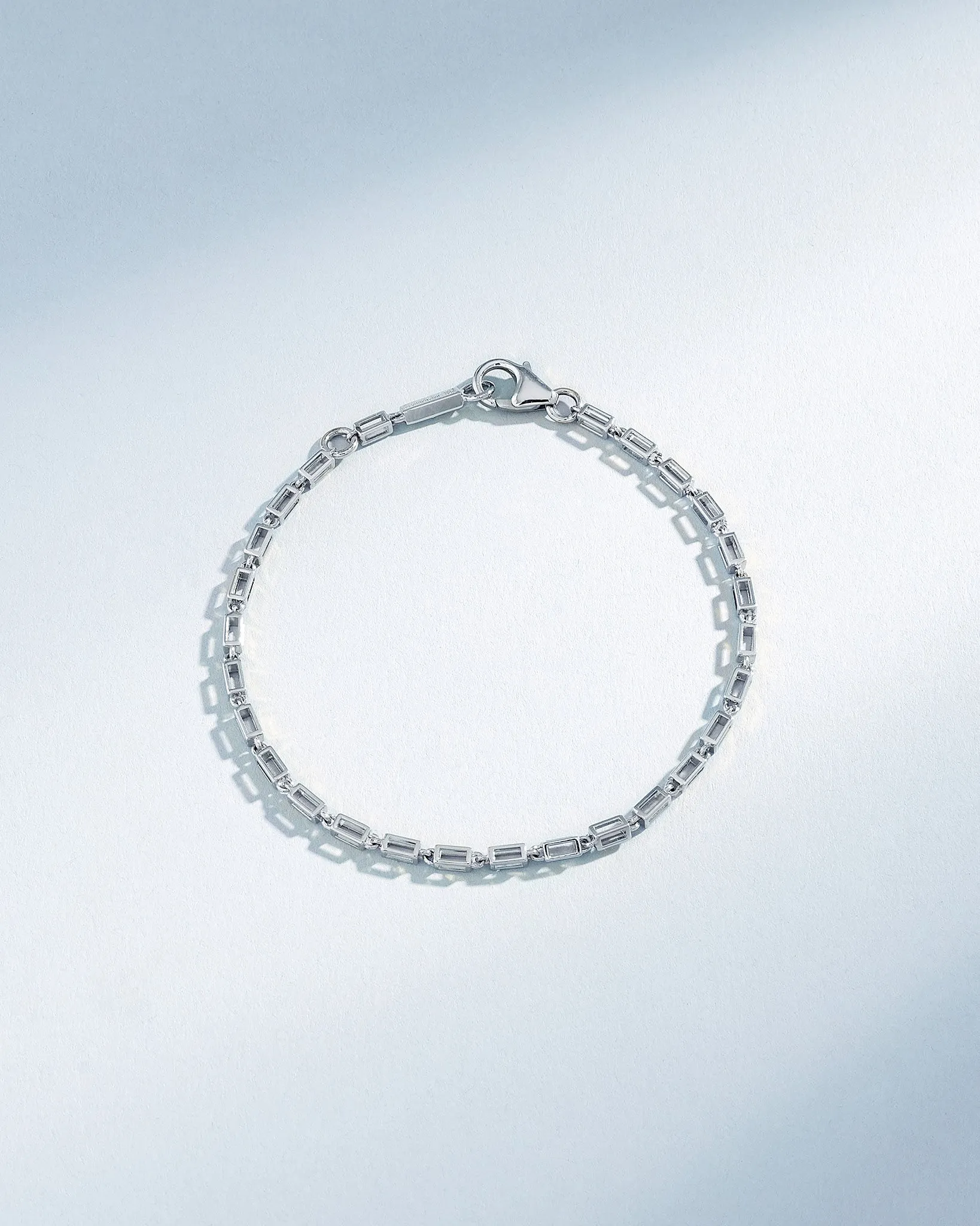 Block-Chain Hollow Medium Bracelet