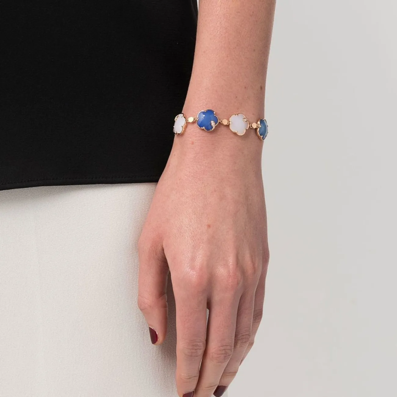 Bon Ton Joli 18K Rose Gold Lapis Lazuli & White Agatee Diamond Flower Bracelet