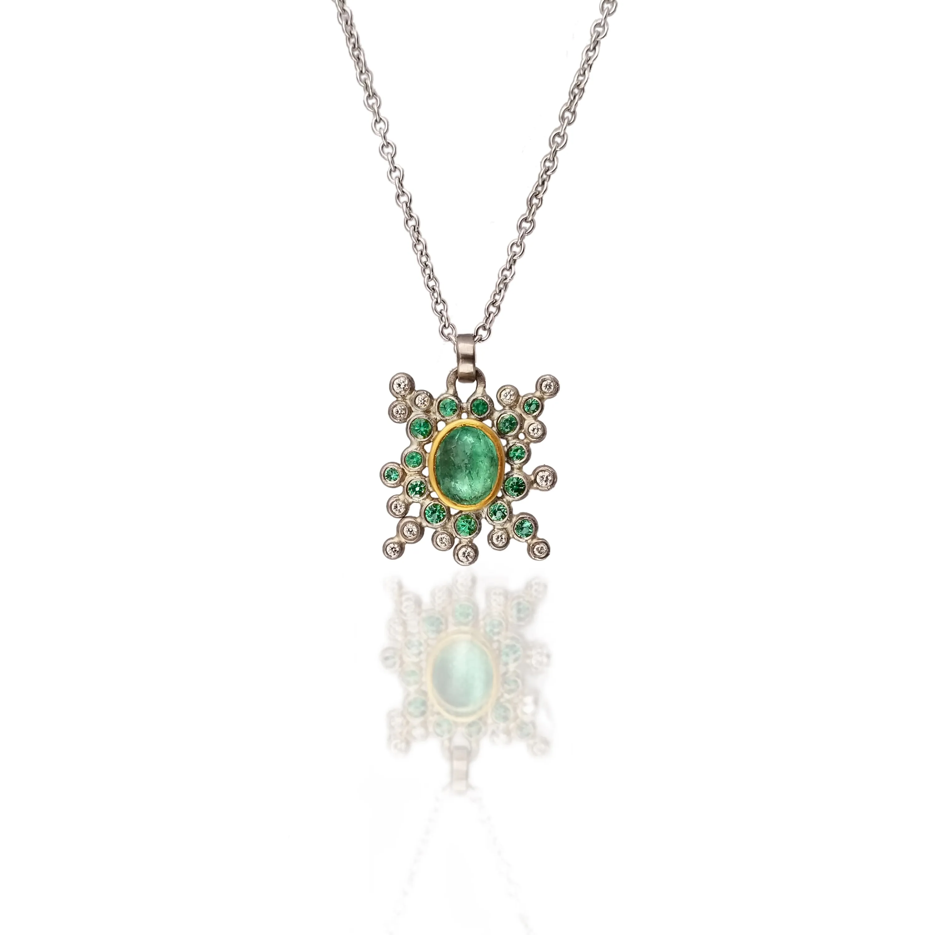 EMERALD BURST NECKLACE