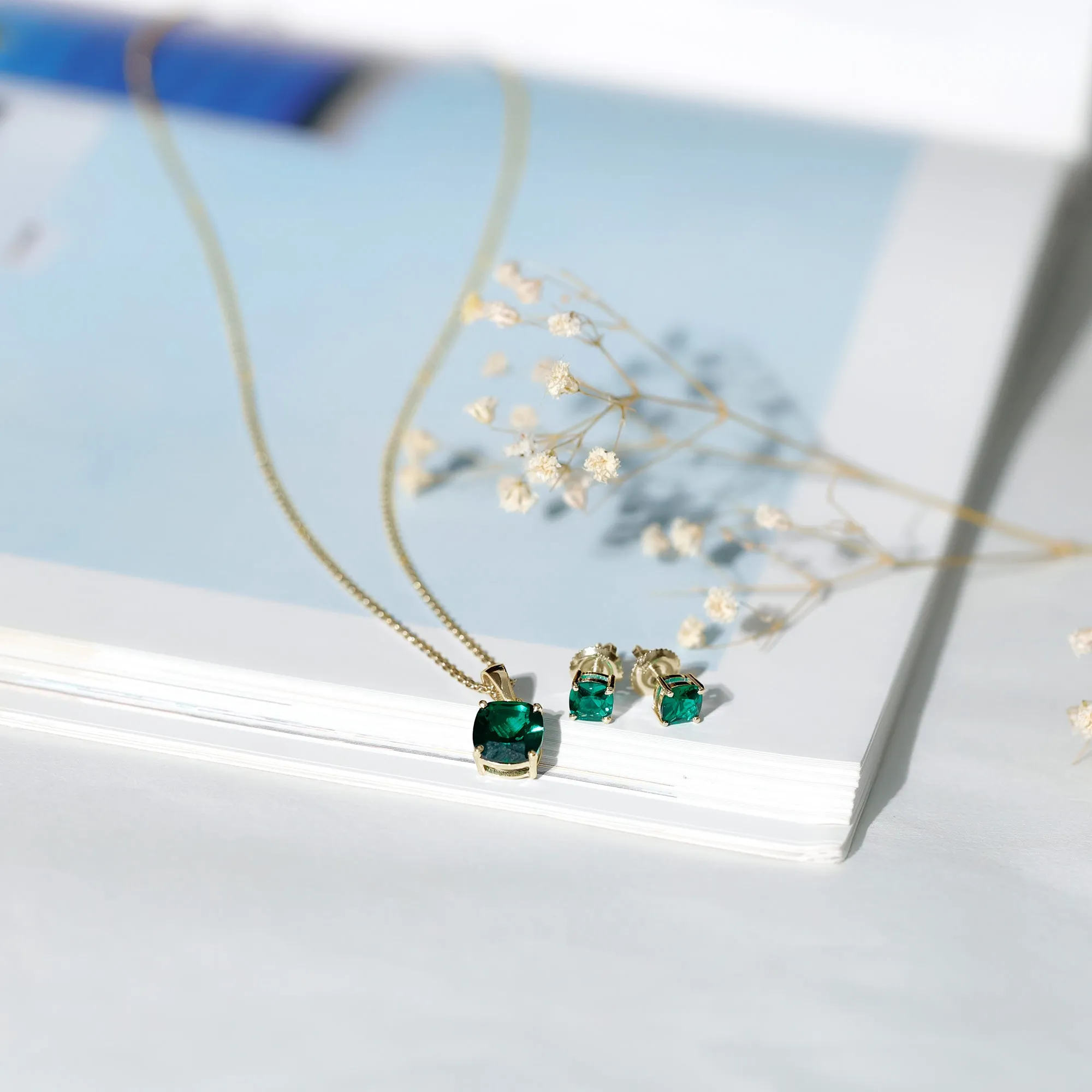 Lab Grown Emerald Solitaire Jewelry Set