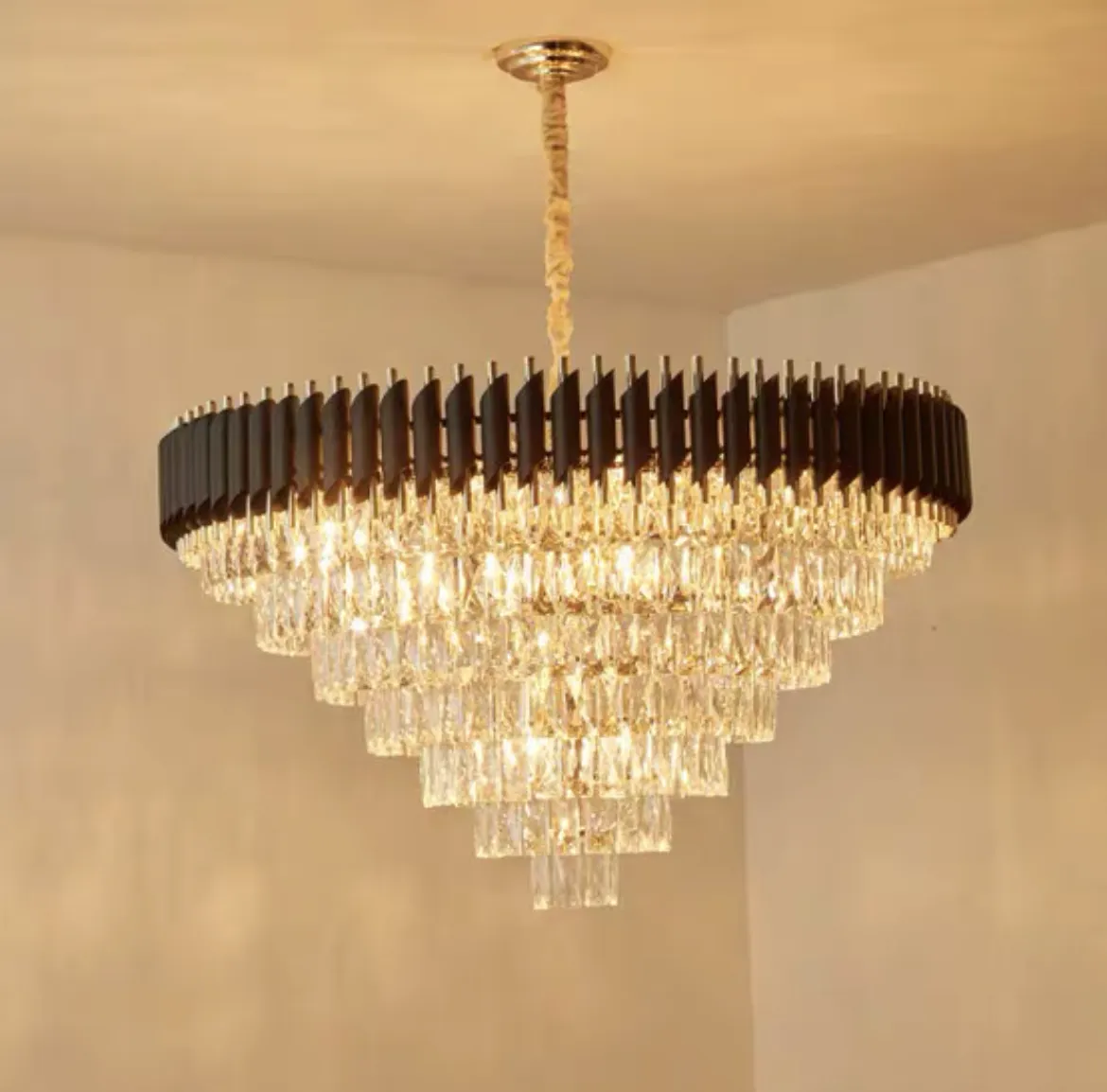 Modern Luxury Multi-Tier Oval/Round Crystal Tiered Chandelier