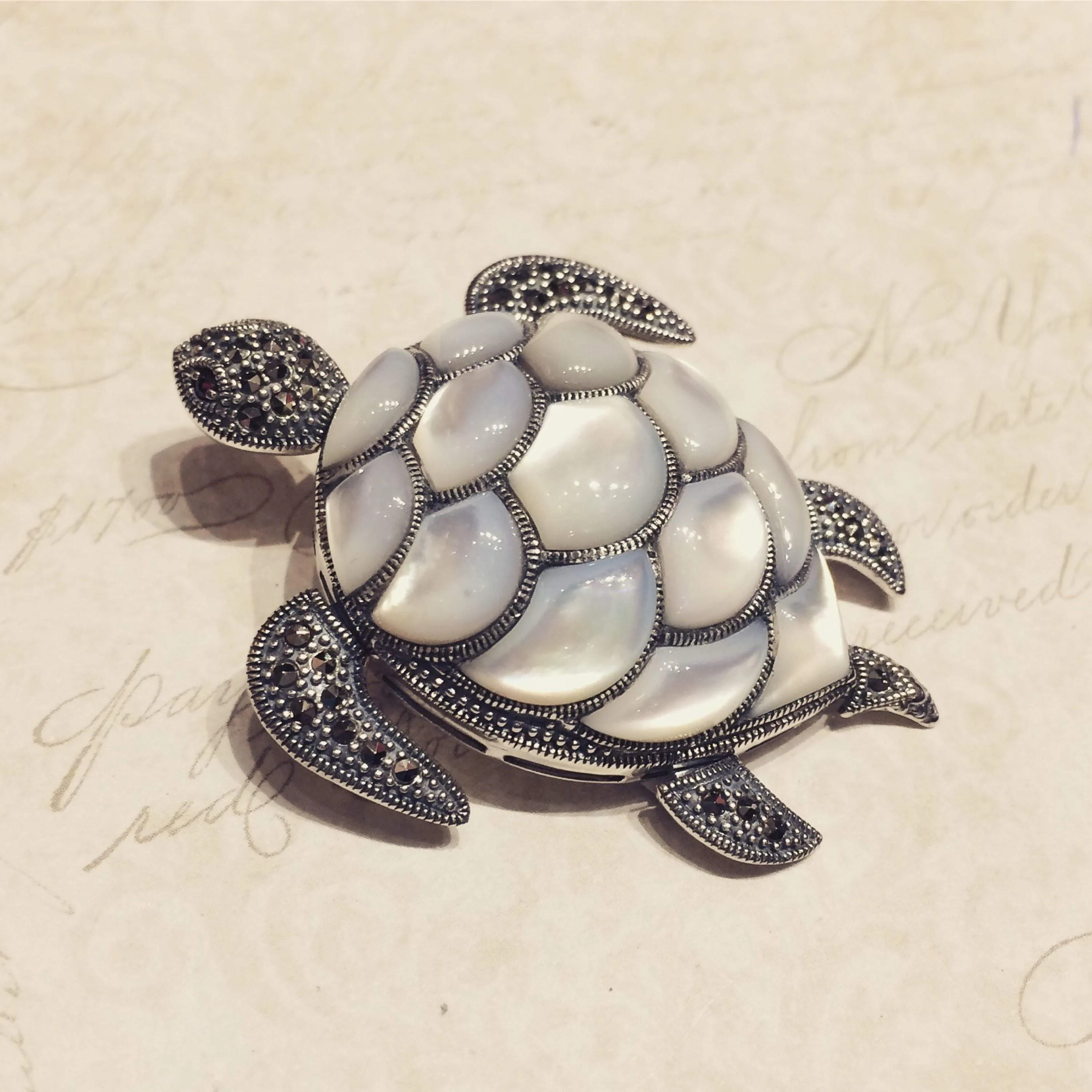 Mother of Pearl Turtle Brooch silver Marcasite