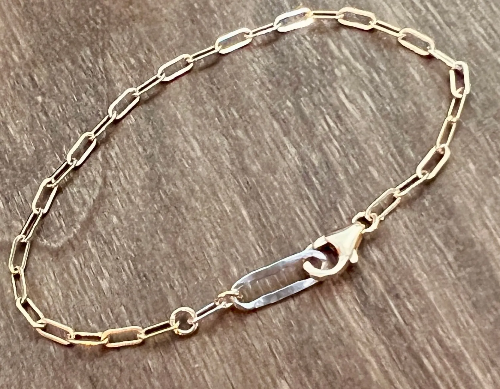 Sovereign Bracelet Sm Gold Chain with Silver Eye Mixed Metal