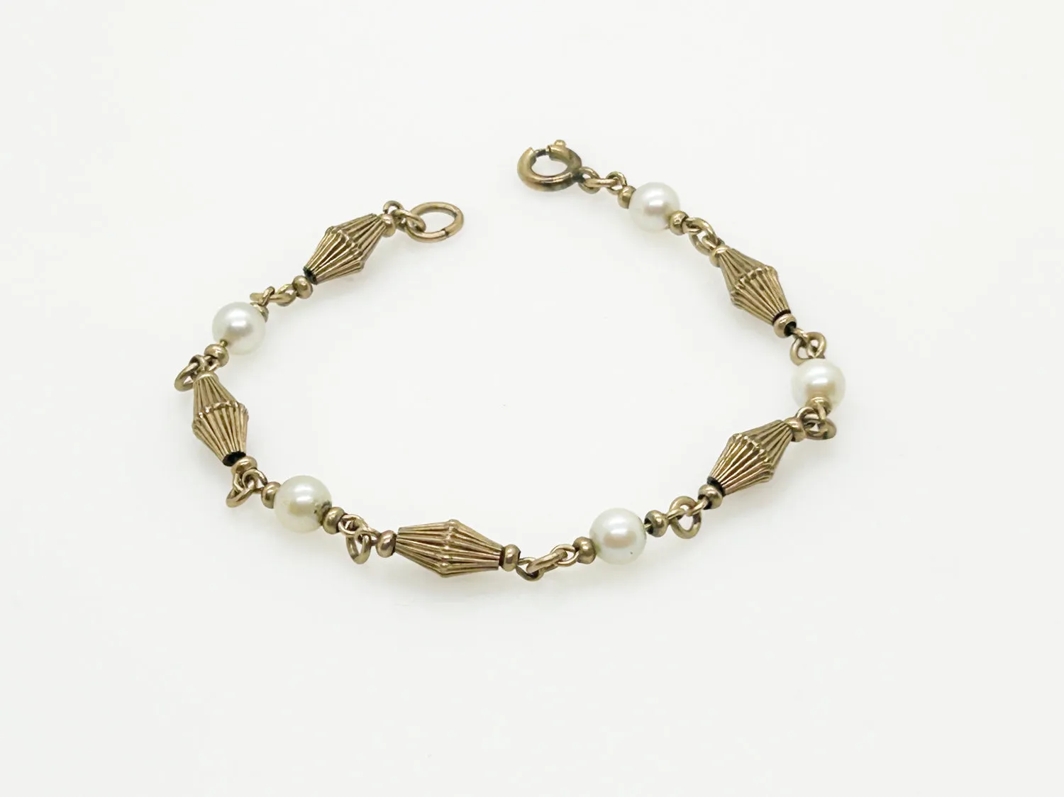 Timeless Vintage Faux Pearl and Gold Bead Bracelet