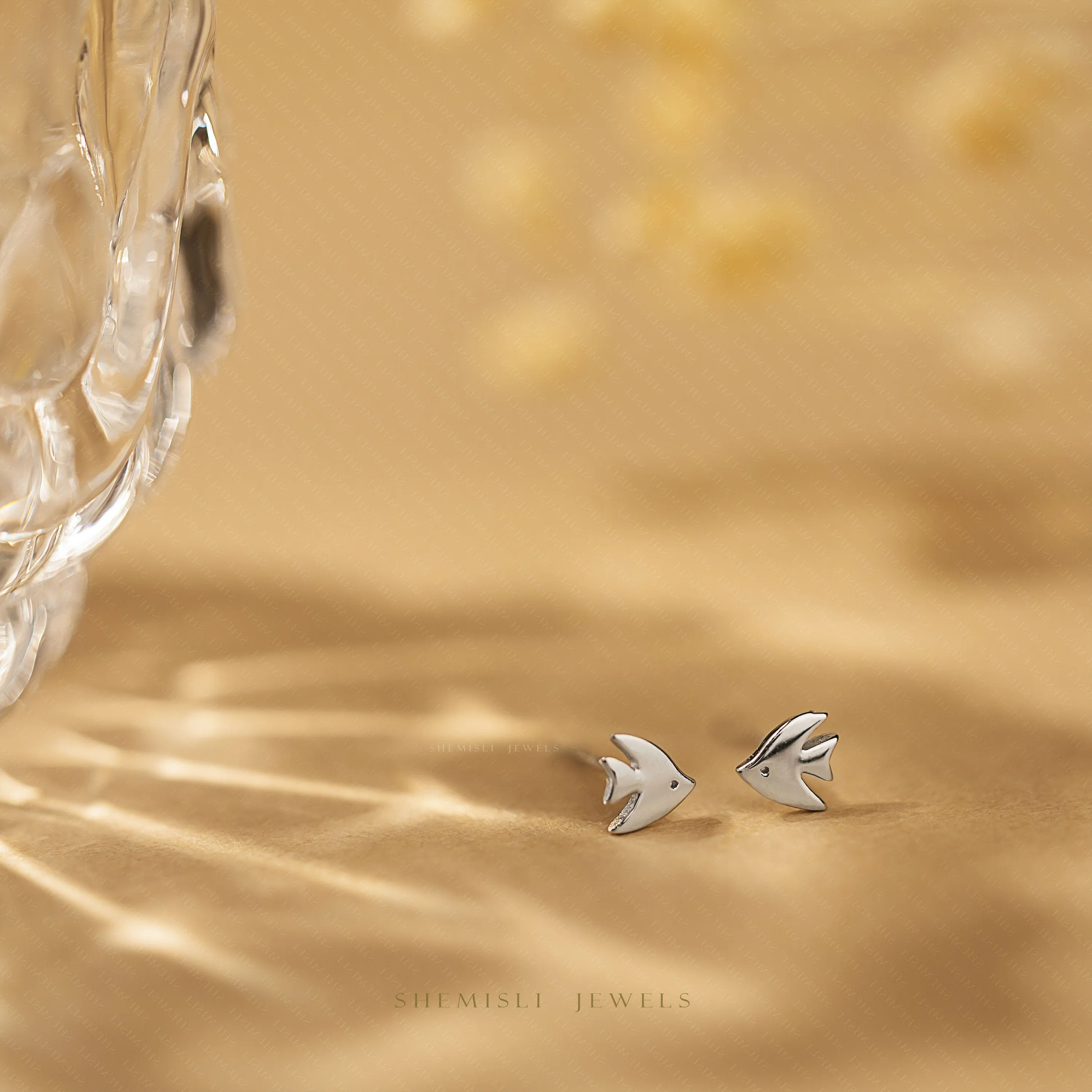 Tiny Angelfish Studs, Fish Earrings, Unisex, Gold, Silver SHEMISLI SS657 Butterfly End, SS658 Screw Ball End (Type A) LR