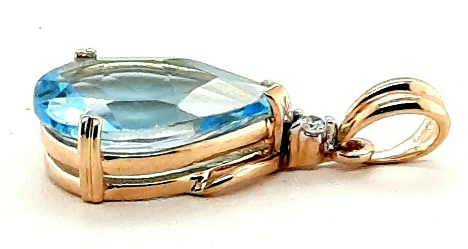 Topaz & Diamond 9ct Yellow Gold Pendant Fine Necklace Jewellery